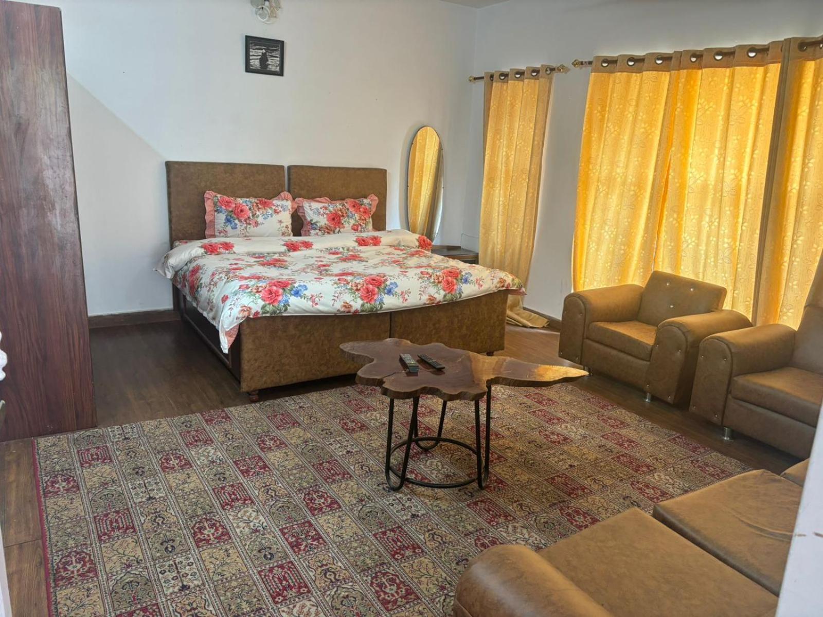 5 Bedrooms By Humble Stay Kasauli Exterior foto